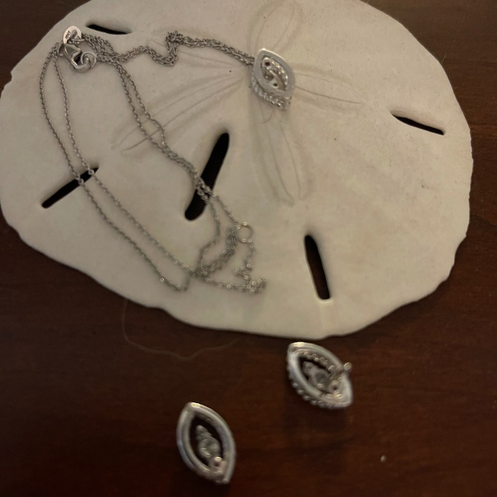 Roberto Coin set earrings & necklace - Picture 9 of 9